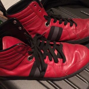 Gucci high top sneakers black and red